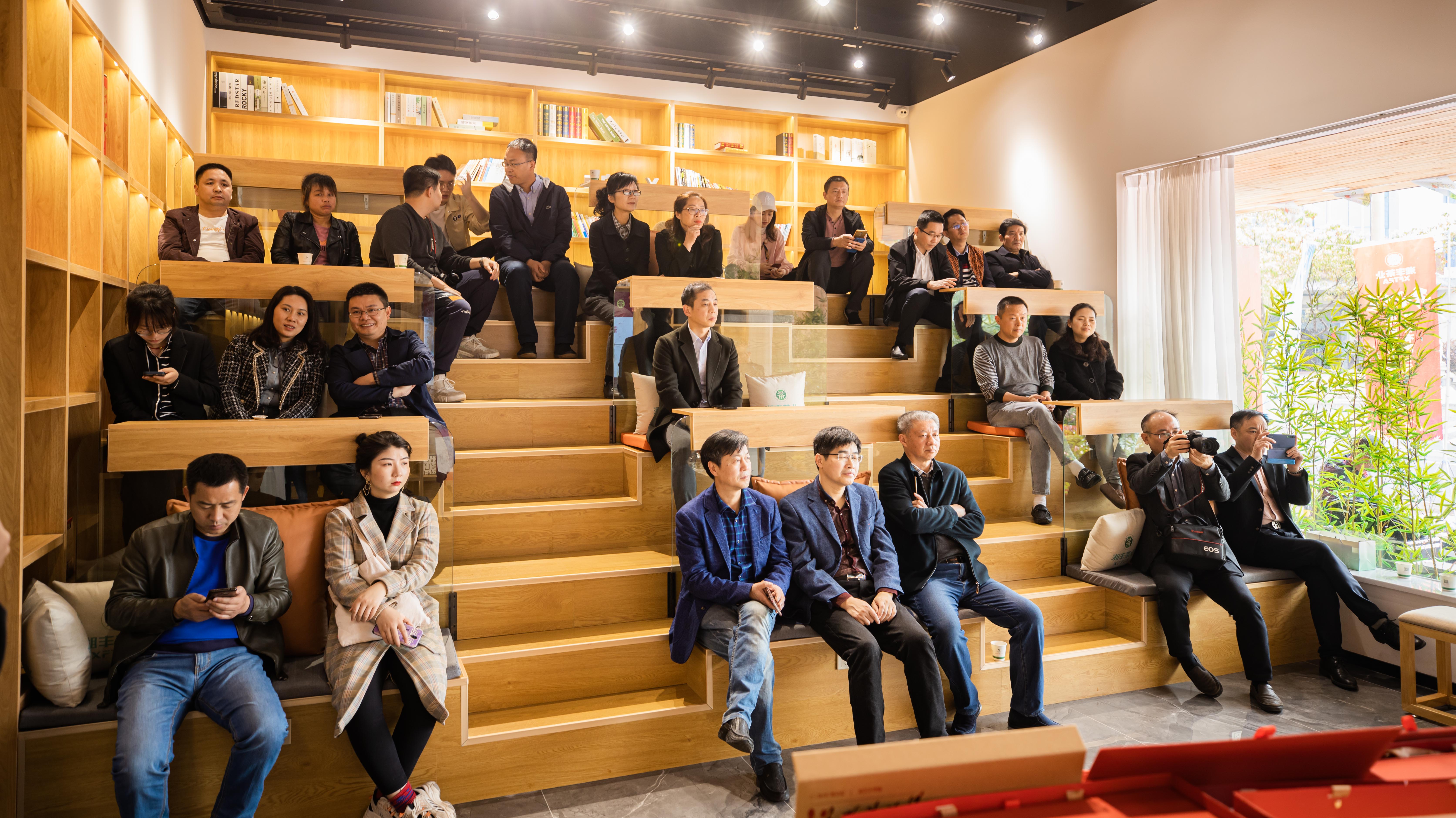 流螢七月，專修“內功”---湘豐商學院第一期課程紀要