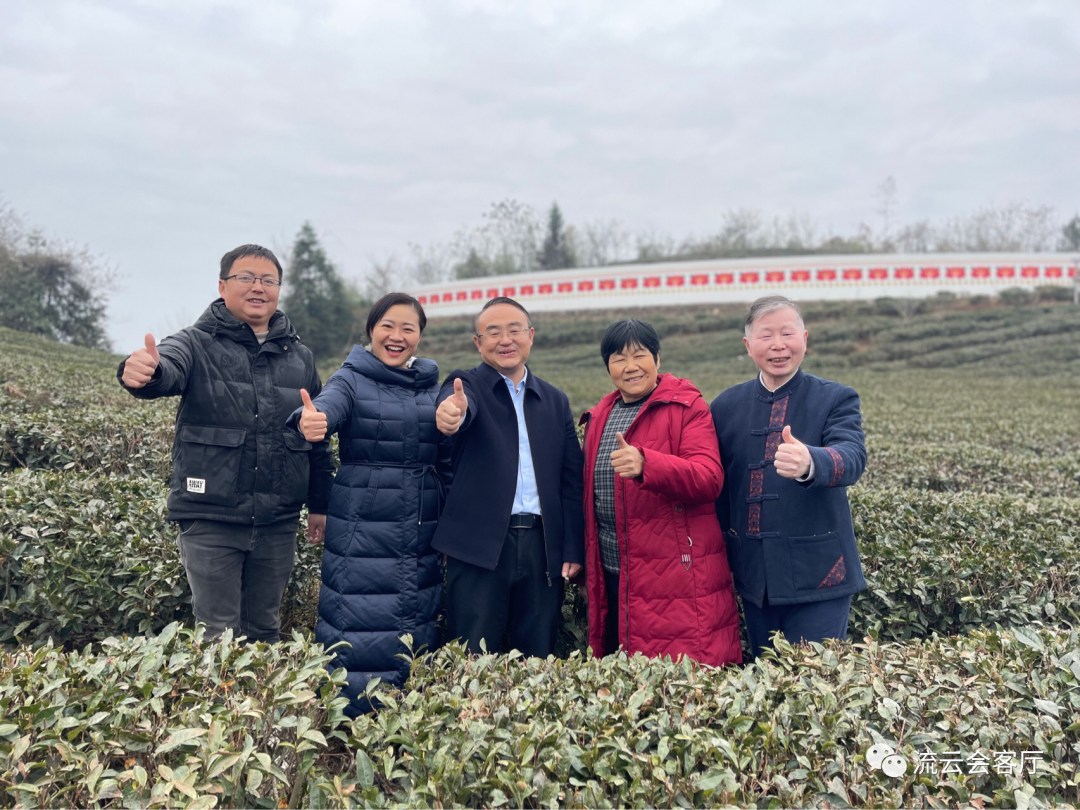 今日張家界 | 縣長(zhǎng)喊話“回家過(guò)年”帶火了張家界